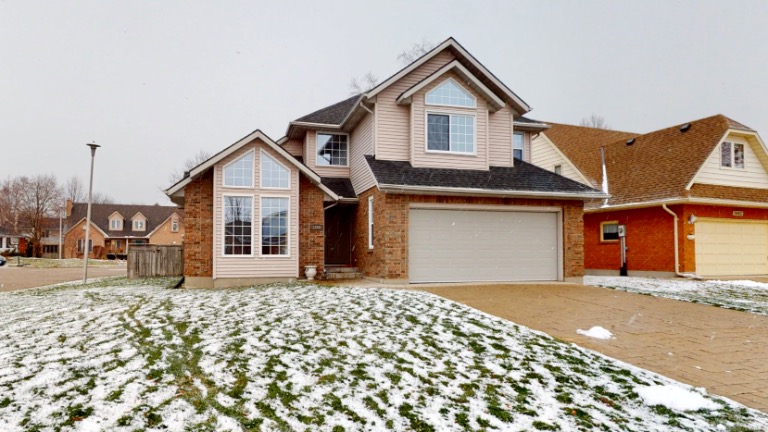 1866 WESTGROVE DR. Oliver Stephens United Country Real Estate Great West Realty Inc.